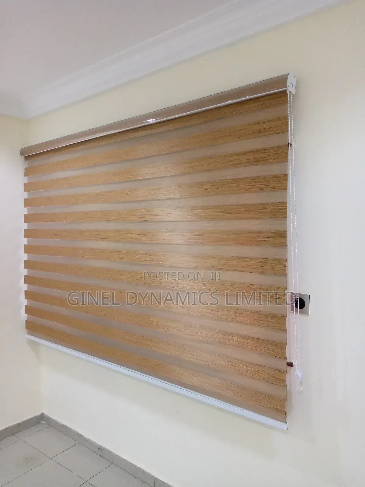 Nice Window Space Blind (Free Delivery)
