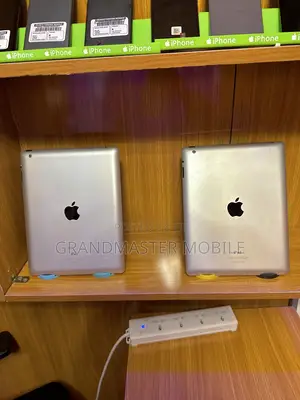 Apple iPad 4 Wi-Fi 32 GB Silver