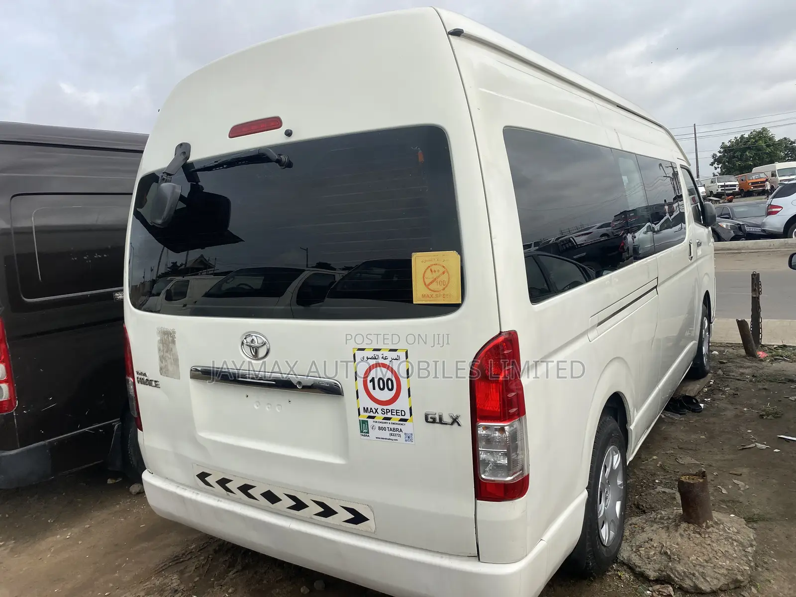 Toyota HiAce 2015 White