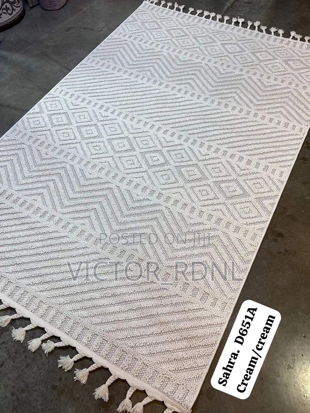 Standard Quality Center Rug