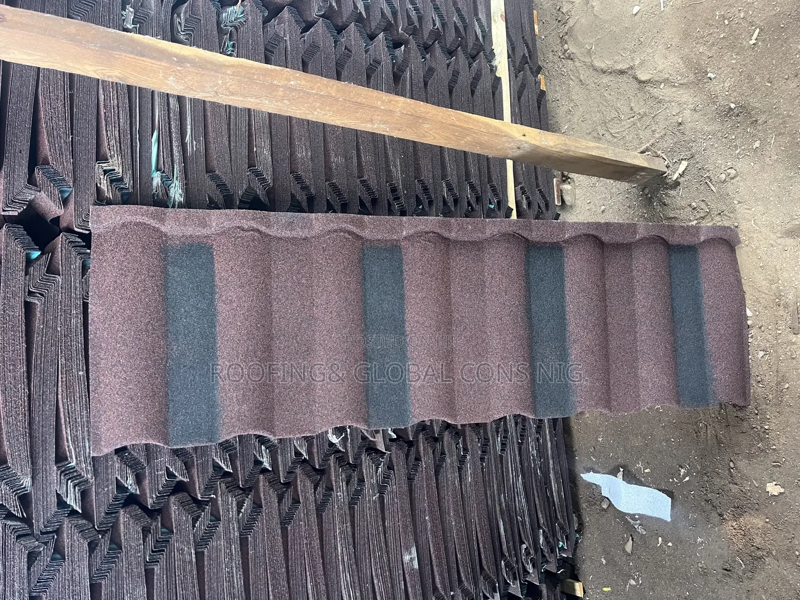 Red Mix Black Milano Roofing Sheet Tiles With Black Patch