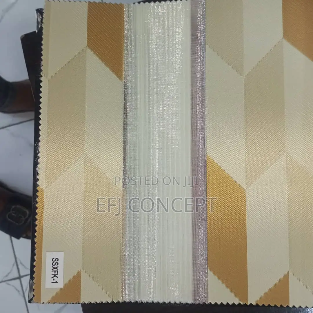 Day And Night Window Blind - Attractive Yellow Allow-like Design