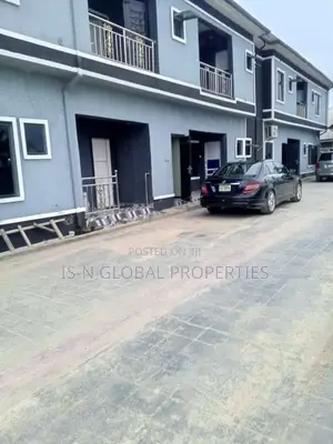 2bdrm Block of Flats in Army Estate, Warri for rent