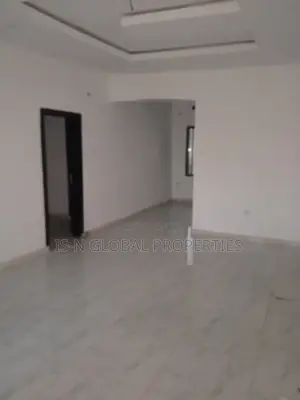 2bdrm Block of Flats in Army Estate, Warri for rent