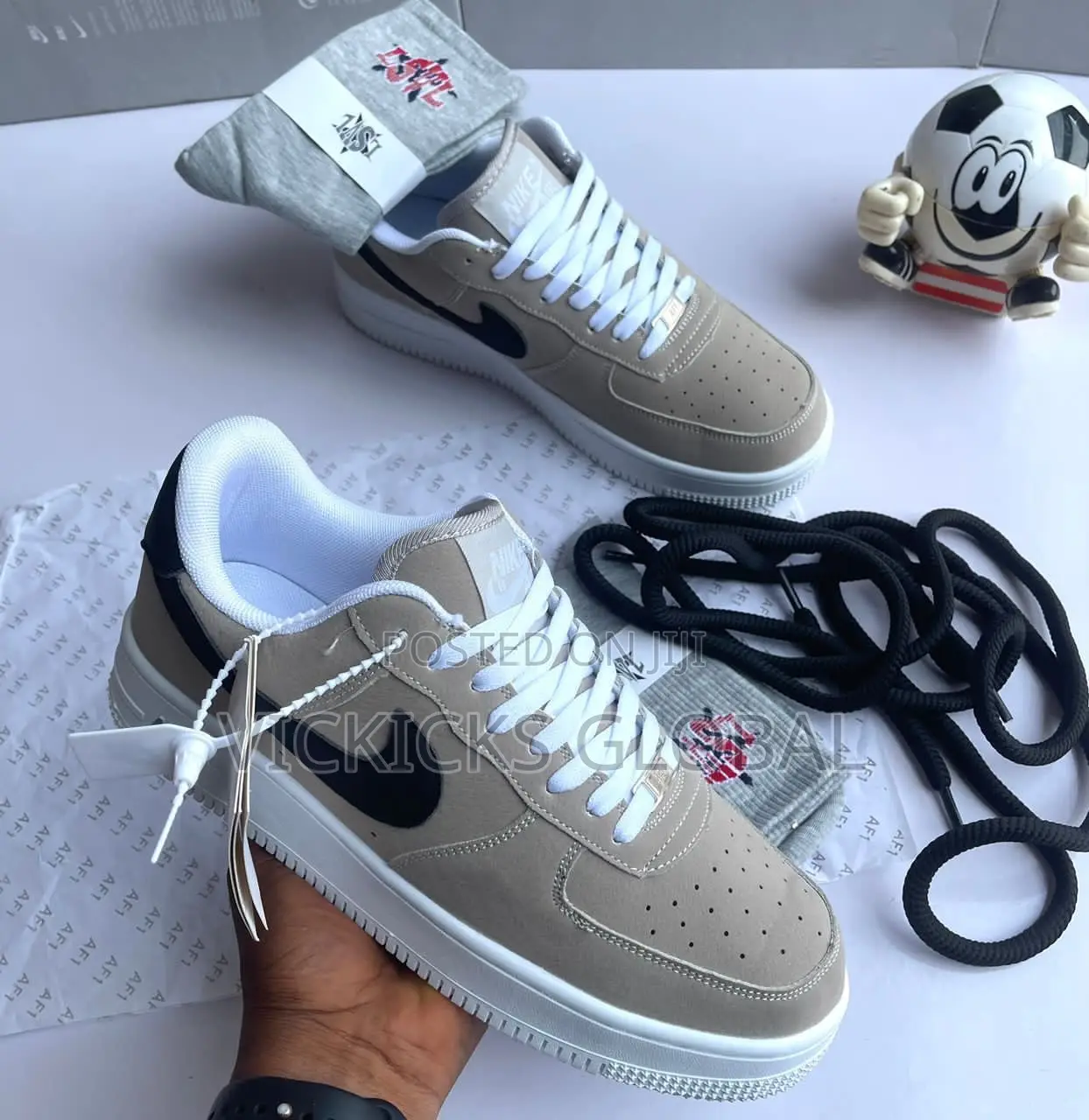 Nike Air Force 1 Sneakers