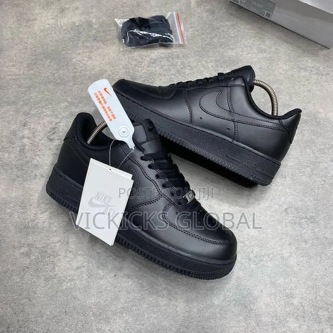 Nike Air Force 1 Sneakers