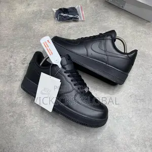Nike Air Force 1 Sneakers