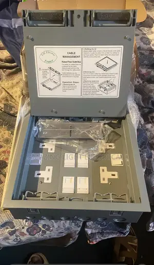 Box Floor Socket
