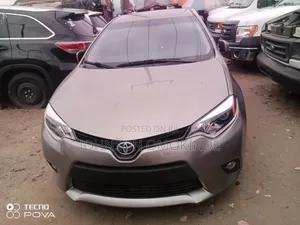 Toyota Corolla LE 4dr Sedan (1.8L 4cyl CVT) 2015 Gray