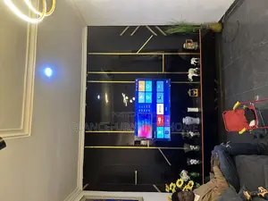 Spacioustv Wall Unit