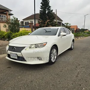 Lexus ES 350 FWD 2013 White