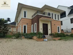 4bdrm Duplex in Kolapo Ishola Gra, Akobo for rent