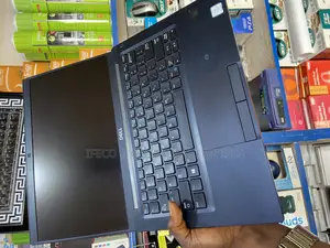 Laptop Dell Latitude 7390 8GB Intel Core I5 SSD 256GB