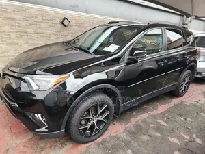 Toyota RAV4 SE AWD (2.5L 4cyl 6A) 2017 Black