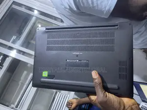 Laptop Dell Latitude 7300 16GB Intel Core I7 SSD 256GB
