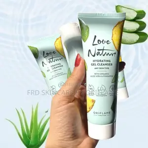 Love Nature Hydrating Gel Cleanser With Aloe Vera