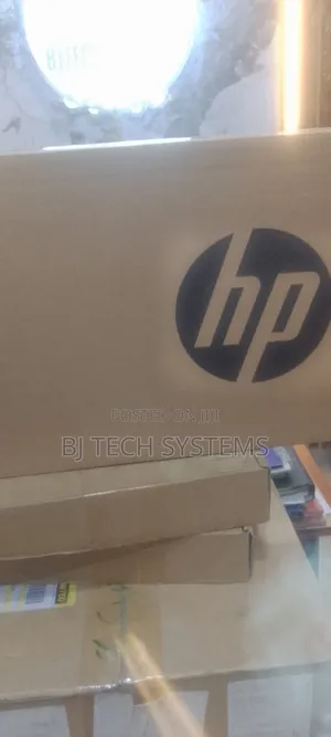 New Laptop HP EliteBook 840 G8 8GB Intel Core I5 SSD 512GB