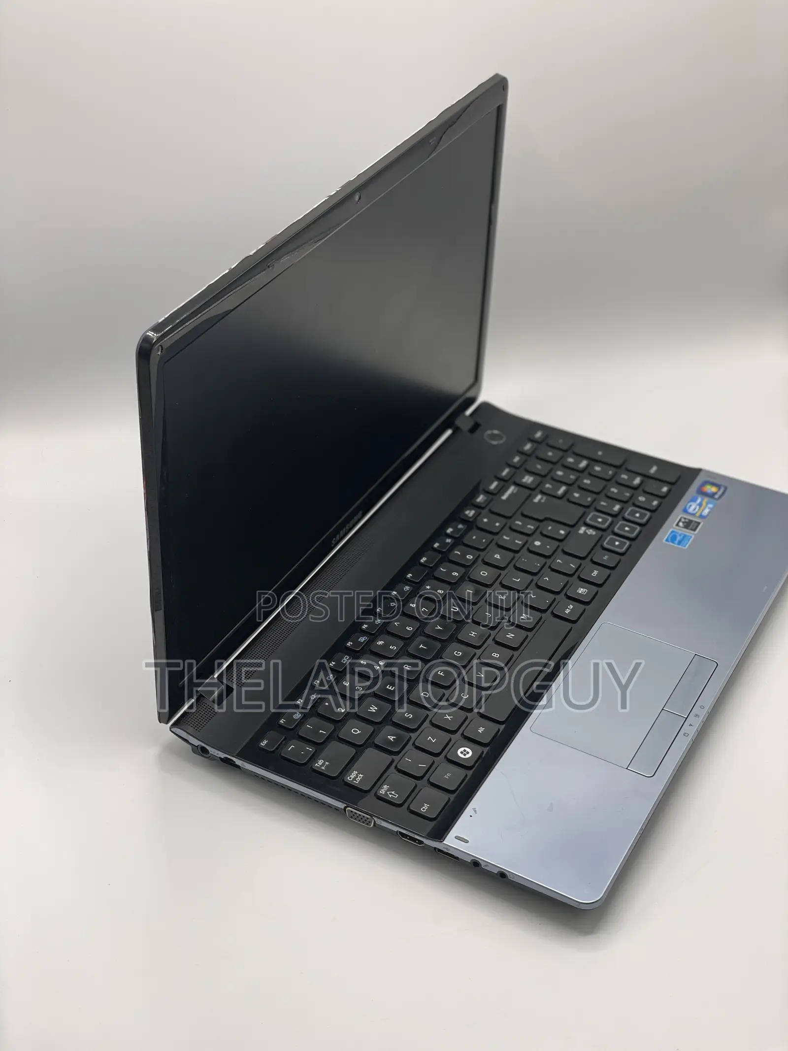 Laptop Samsung NP300E5A 4GB Intel Core I5 HDD 320GB