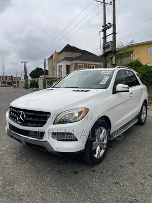 Mercedes-Benz M Class ML350 4MATIC 4dr SUV AWD (3.5L 6cyl 7A) 2014