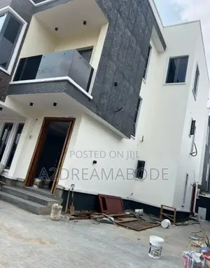 5bdrm Duplex in Adeniyi Jones, Ikeja for sale