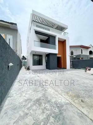 Furnished 5bdrm Duplex in Lekki Phase 1 for sale