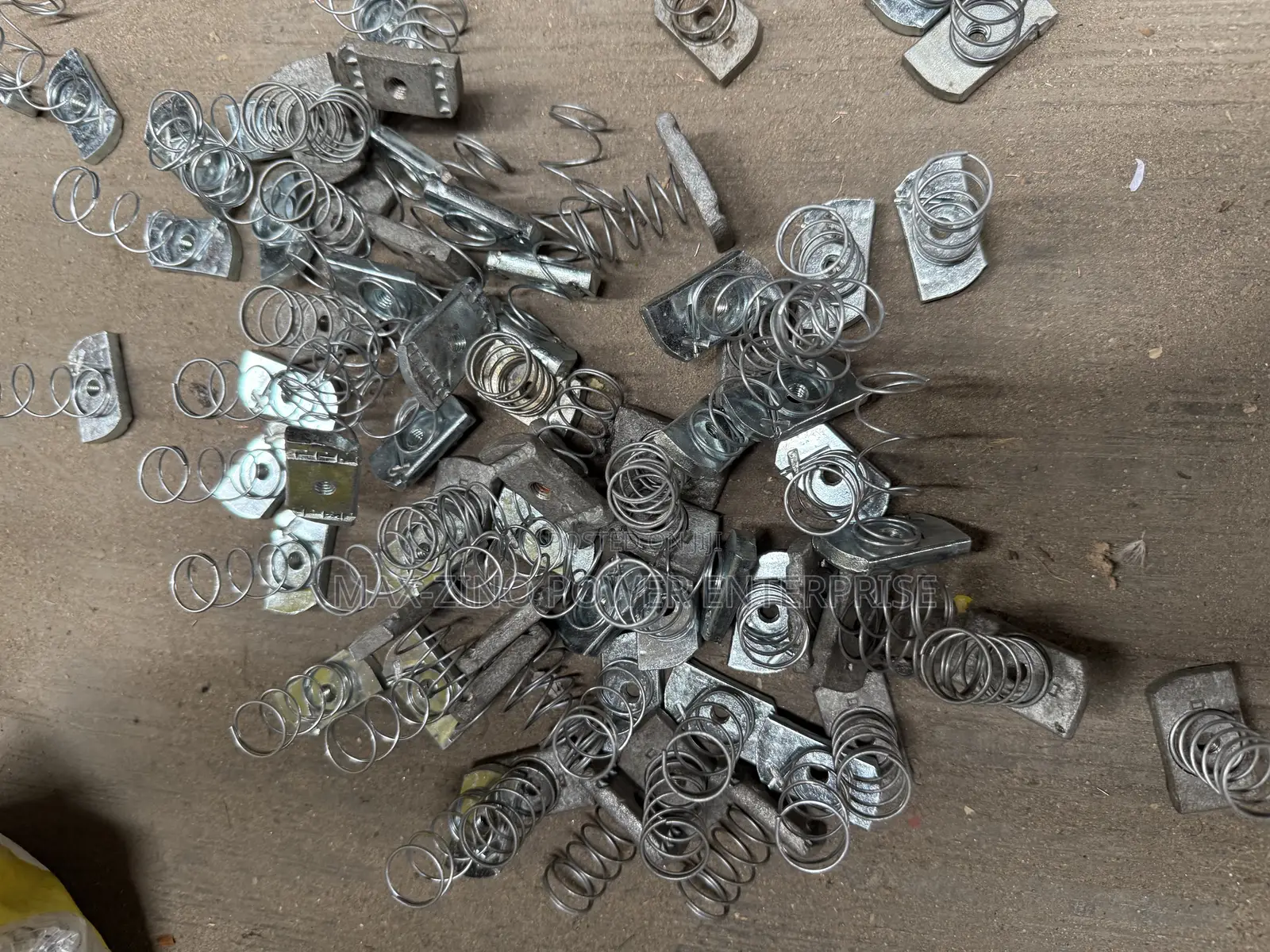 M6 Spring Nut Used In Uni Trust