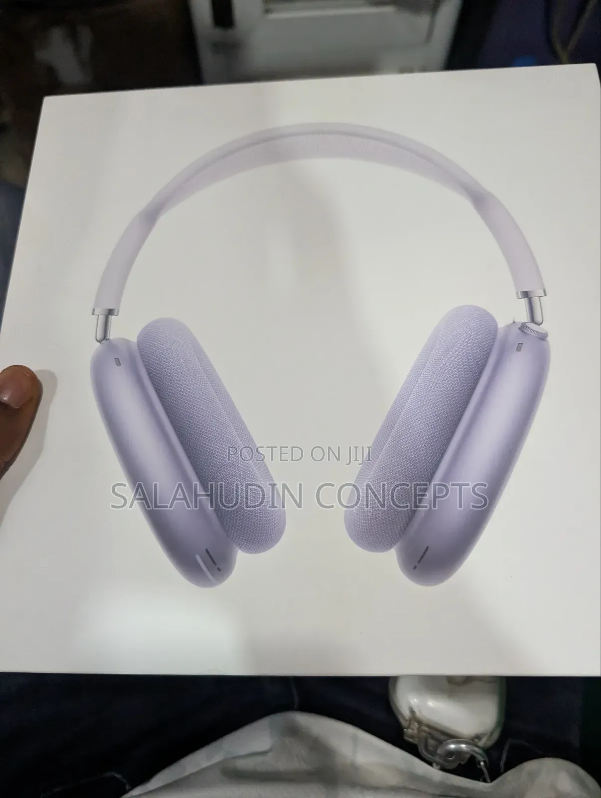 Open Box Airpod Max 2