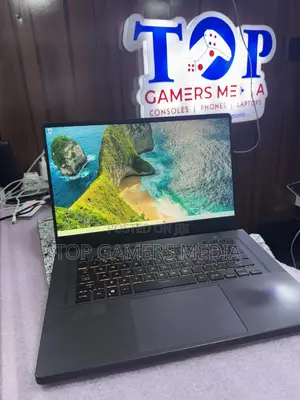 Laptop Asus ROG Zephyrus G15 16GB AMD Ryzen 9 SSD 1T
