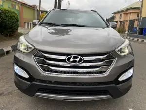 Hyundai Santa Fe 2015 Gray