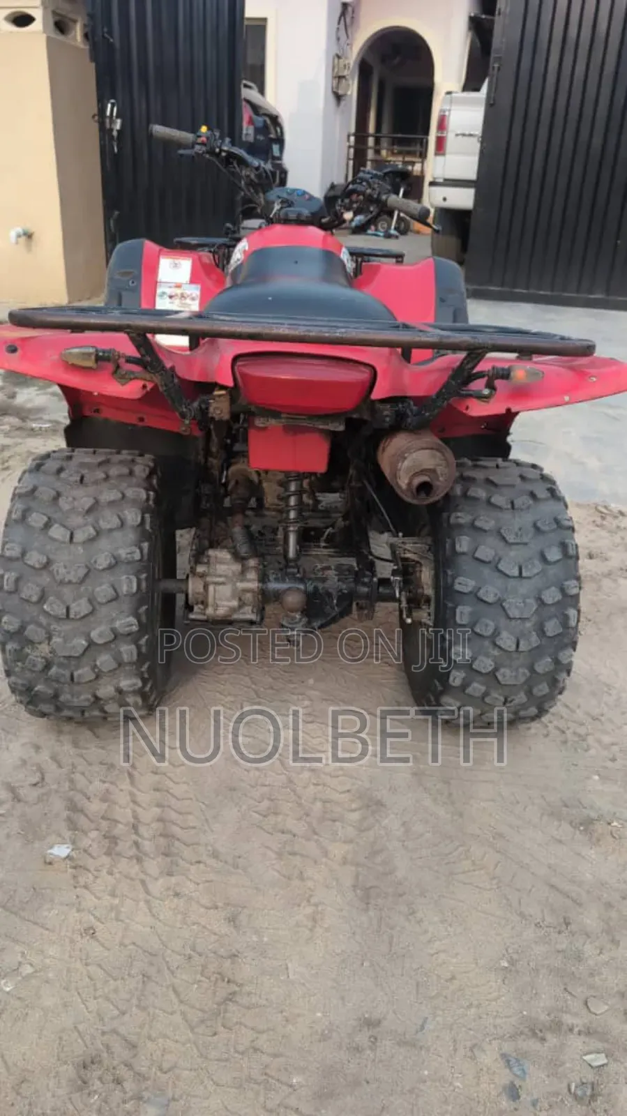 Suzuki 2015 Red
