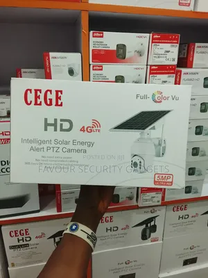 Ubox Solar 4g PTZ CCTV Camera