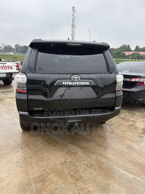 Toyota 4-Runner SR5 4dr SUV 4WD (4.0L 6cyl 5A) 2015 Black