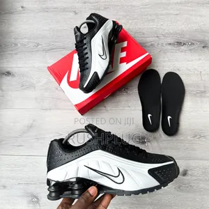 Nike Shox R4 “Black Silver”