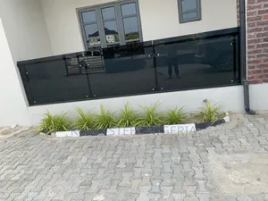 10mm Frameless Black Glass Handrail