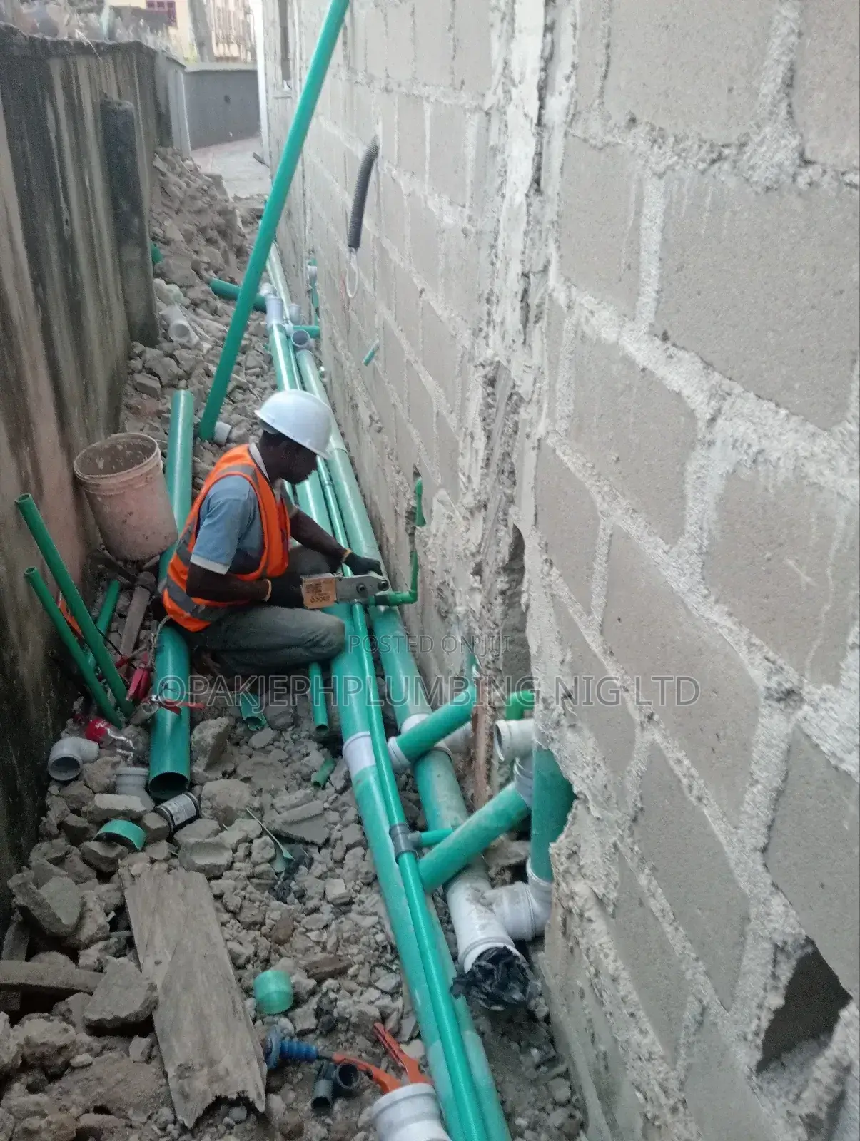 Compound Chamberless Soil and Waste Pipping
