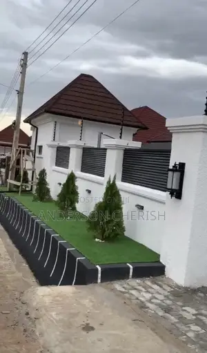 3bdrm Bungalow in Karsana, Gwarinpa for sale