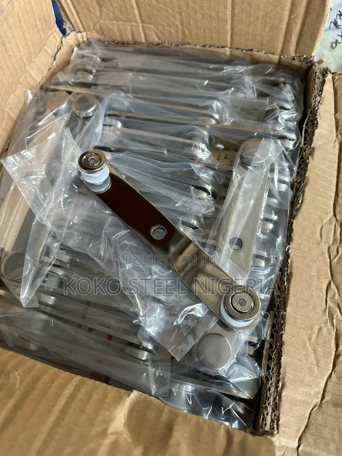 10mm Flat Bar Glass Holder