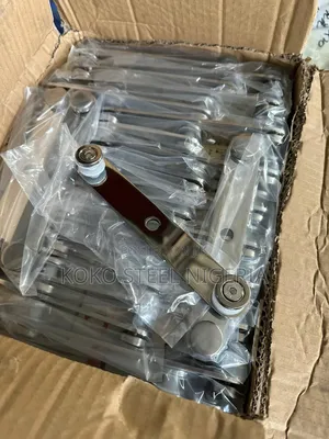 10mm Flat Bar Glass Holder