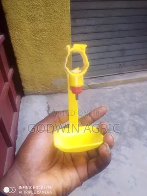 Yellow Cup Nipple Drinkers
