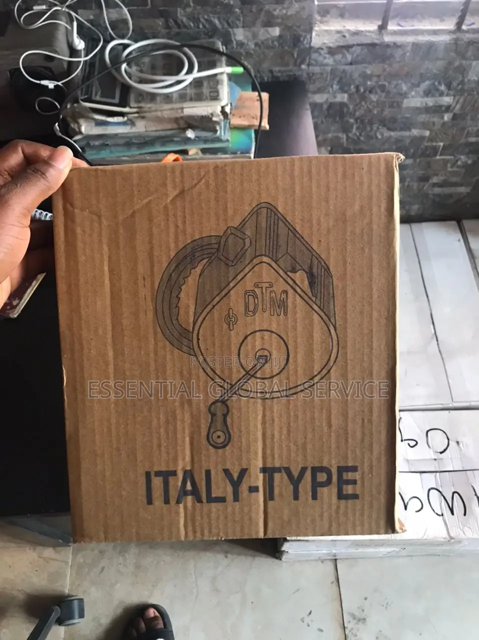 Taroline Splash Machine