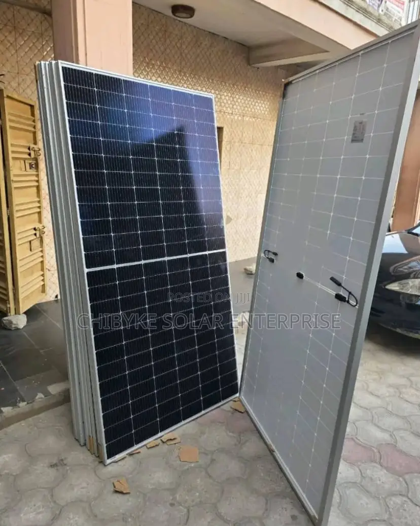 555watts Ja Solar Panel Halfcut Silver Frame 144cells