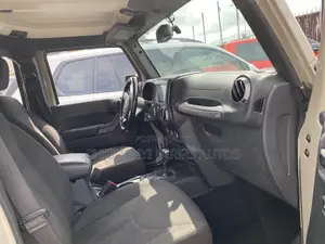 Jeep Wrangler Sport 4x4 2017 Gray