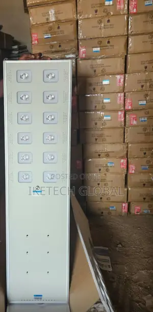 12 Eyes Wakatek All in One Solar Street Light