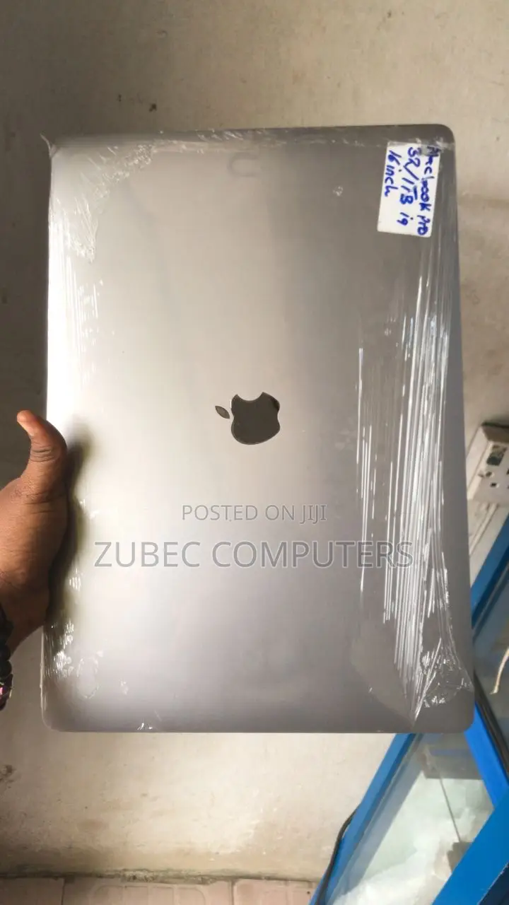 Laptop Apple MacBook Pro 2019 32GB Intel Core i9 SSD 1T