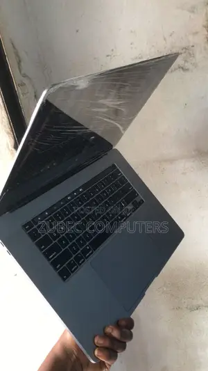 Laptop Apple MacBook Pro 2019 32GB Intel Core I9 SSD 2T
