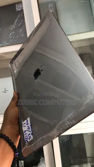 Laptop Apple MacBook Pro 2019 32GB Intel Core i7 SSD 512GB