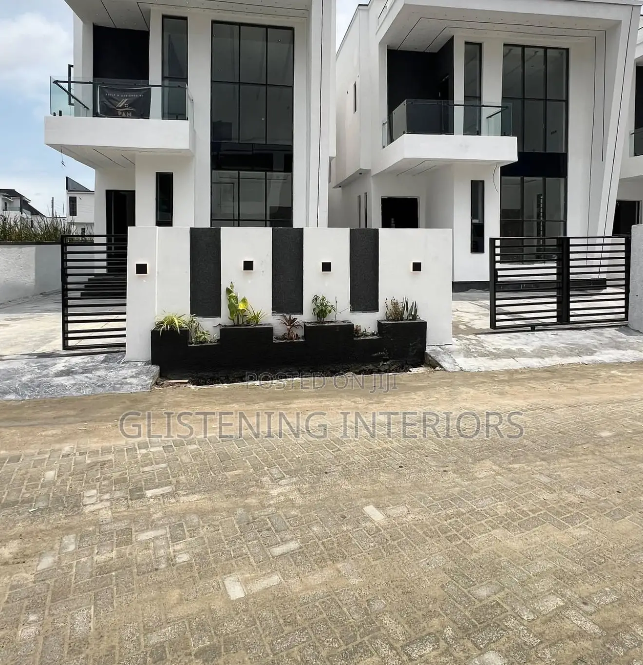 Balcony Frameless 10mm Plain Glass