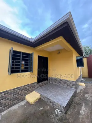 1bdrm Room & Parlour in Kolapo Ishola Gra, Akobo for rent