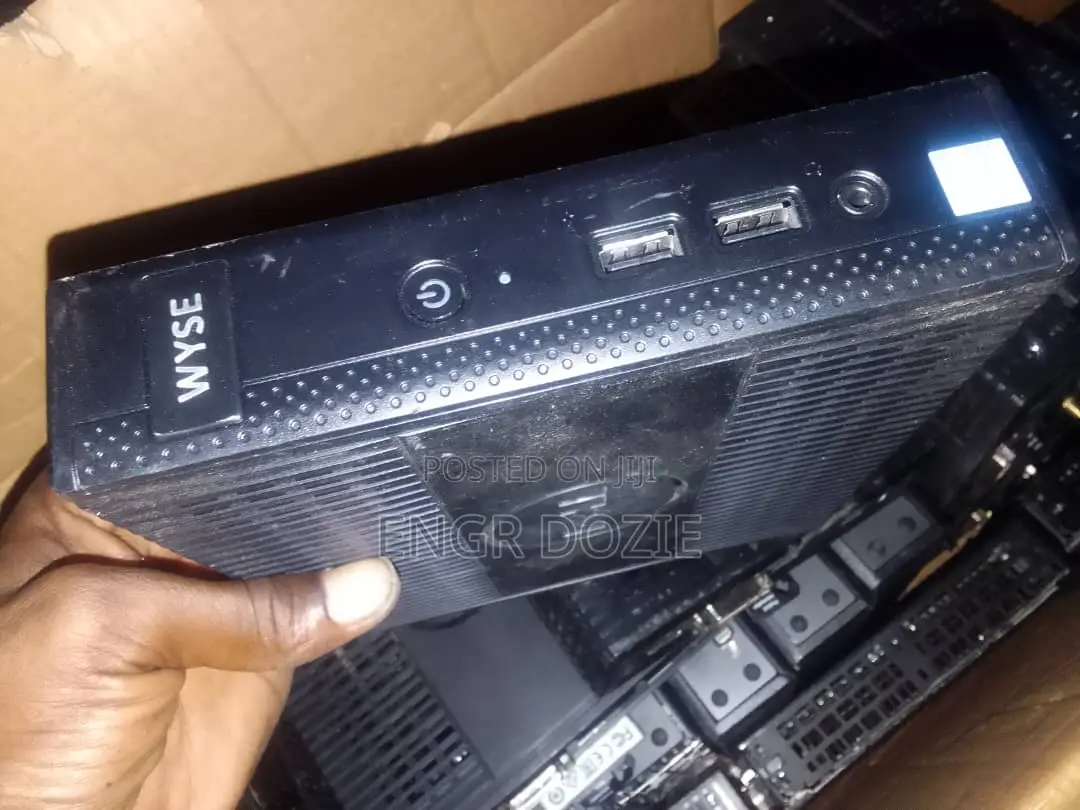 Desktop Computer Dell 4GB HDD 60GB