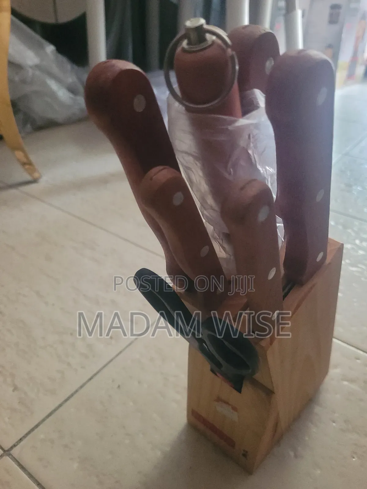 Islandia Knife Set.
